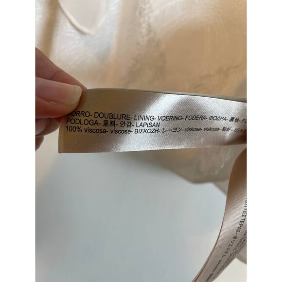 Massimo Dutti Woman's White Ruffled Blouse 3/4 Sleeves Lace Ethereal Romantic 6 - Picture 6 of 7